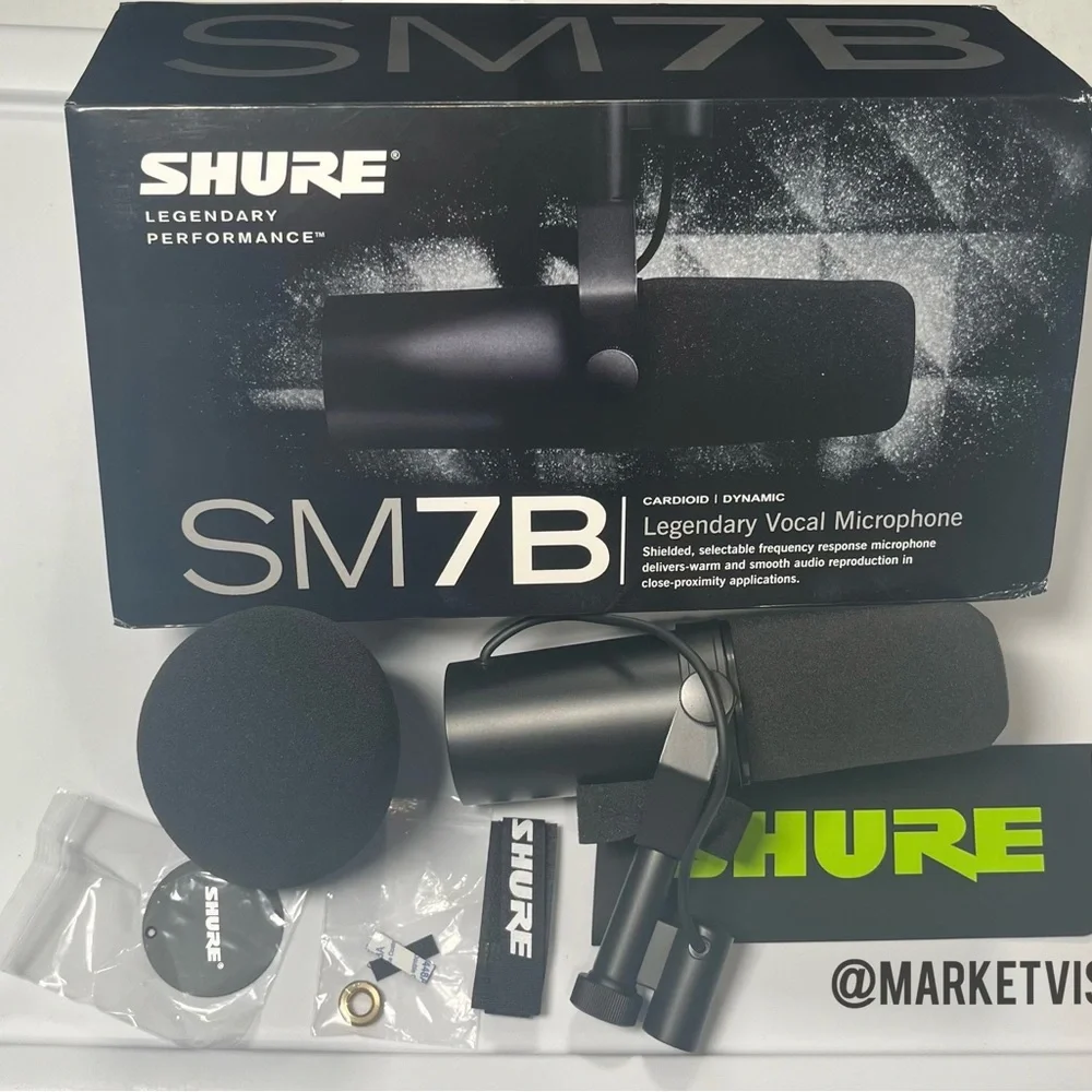 Shure SM7B Cardioid Dynamic Legendary Vocal Microphone